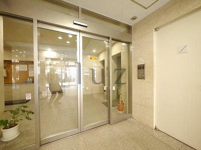 ソアラプラザ鶴見のエントランス