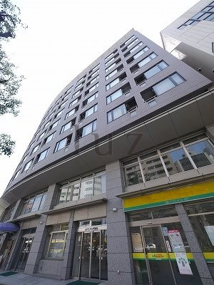 ソアラプラザ鶴見の外観