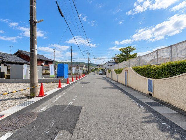 調子一丁目２号地　条件付き土地の前面道路含む現地写真