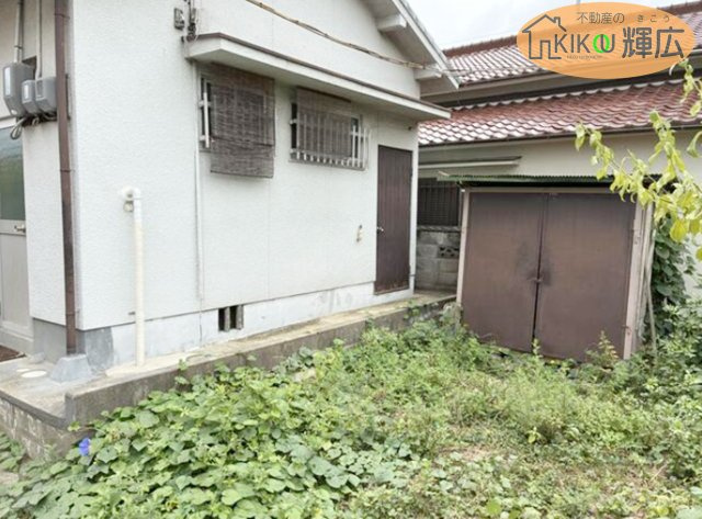 加古郡稲美町六分一　中古戸建の庭