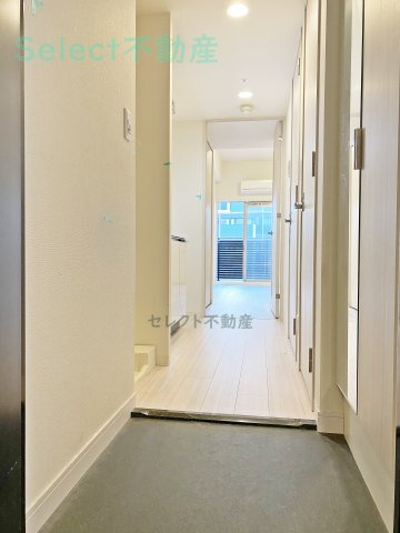 プレサンス上前津リラシスの玄関