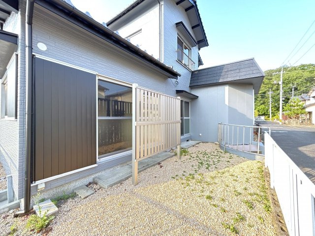 宇部市大字西岐波　戸建ての庭