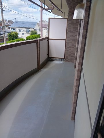 練馬区南大泉５丁目の賃貸マンションのバルコニー|広々バルコニーは洗濯物も布団も干せます！