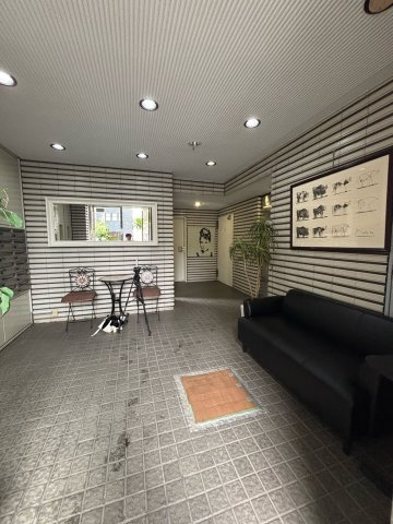 【ロビー】 | 醍醐マンション | ロビーです