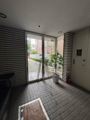 【ロビー】 | 醍醐マンション | 落ち着いたロビーです