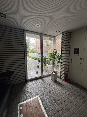 【ロビー】 | 醍醐マンション | 落ち着いたロビーです
