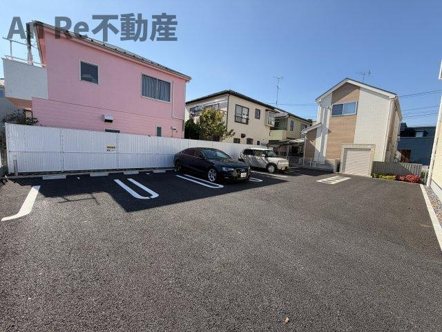 ラ・エスターテの駐車場