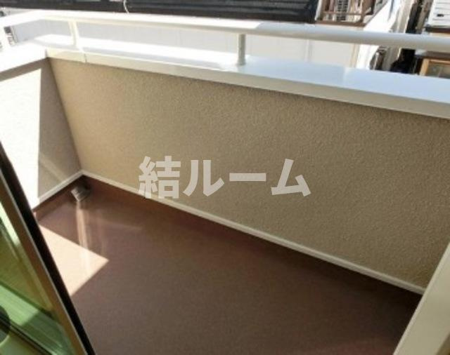 板橋区成増３丁目のアパートのバルコニー