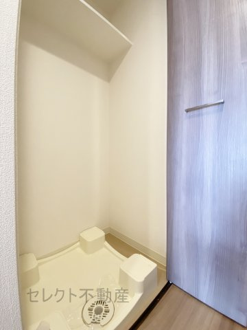 プレサンス栄ライズ