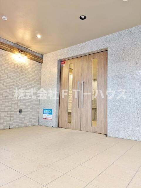 ＰＡＲＫ　ＳＱＵＡＲＥ国府台のエントランス