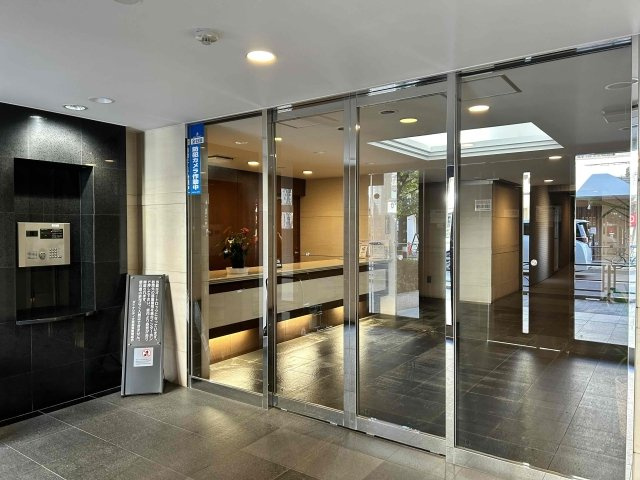 ダイナシティ文京根津のエントランス|ゆとりのあるエントランスです