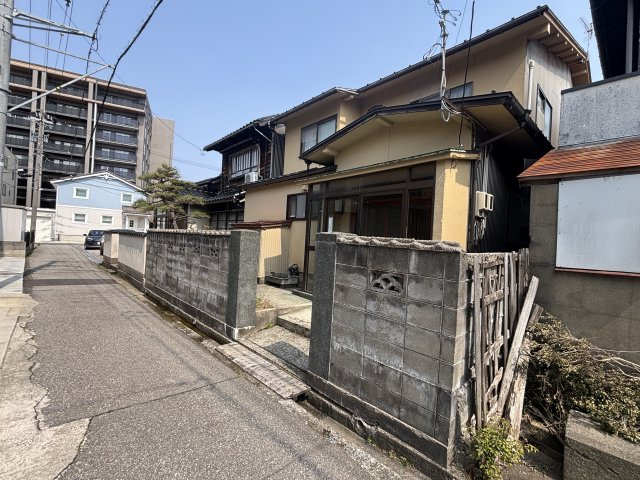 金沢市長田1丁目