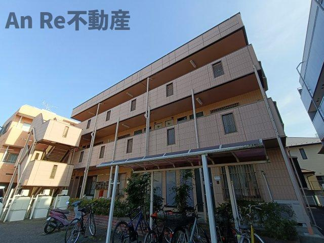 川口市戸塚東１丁目の賃貸マンションの外観
