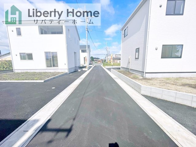 ひたちなか市津田第3　3号棟　新築戸建の前面道路含む現地写真