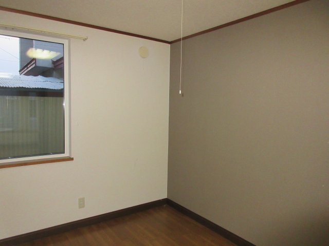 ケイホクハイツBの洋室