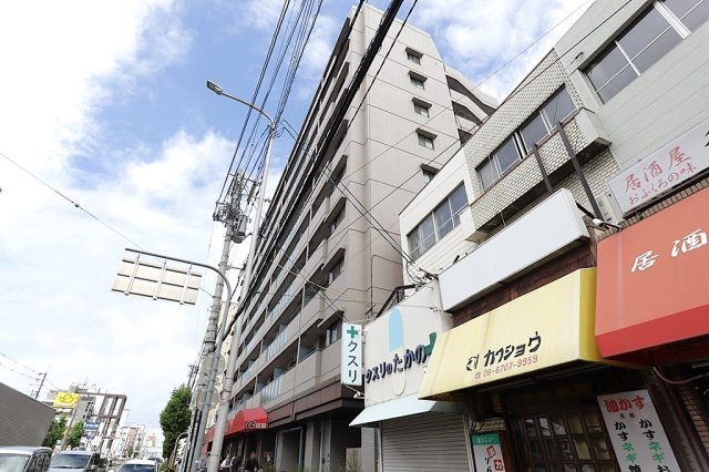 進和グレーシィハイツ平野の外観