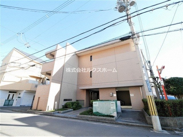 ラ・ペイナタールの外観|落ち着いた雰囲気の外観です