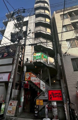 大阪市北区天神橋２丁目の店舗事務所の外観