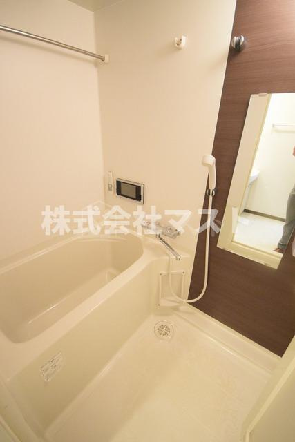 フォーチュン松屋町の浴室