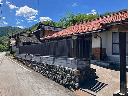 佐伯区湯来町大字麦谷　中古戸建