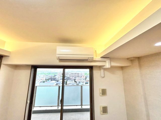 パレステージ金町の設備|LDKにはうれしいエアコン付き。初期費用を抑えながら、入居したその日から快適に過ごせます。