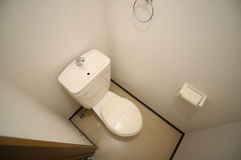 アーバン高宮 112のトイレ