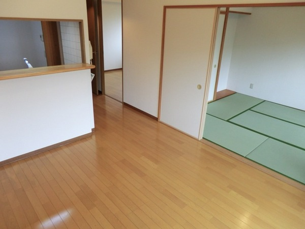 東向き12.5帖のLDK☆