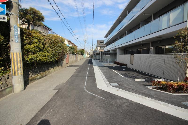 エストラーダブランカ下中条の周辺