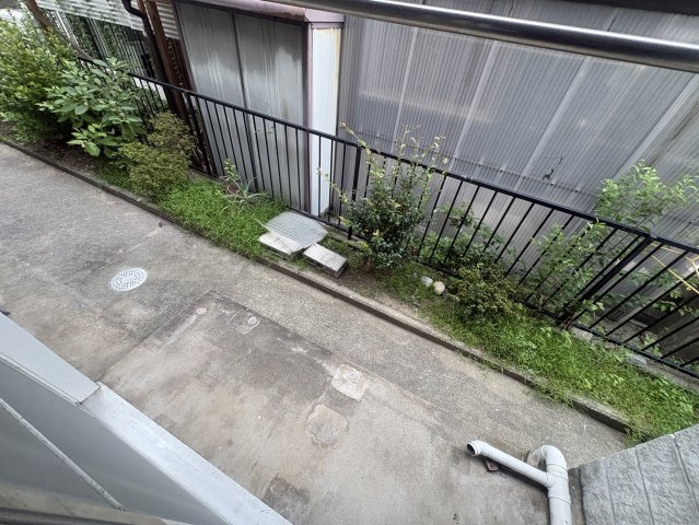 ミナミ苑マンションの庭