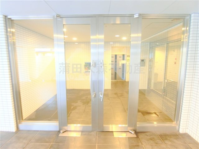 ミテッツァ大森Ⅱのエントランス