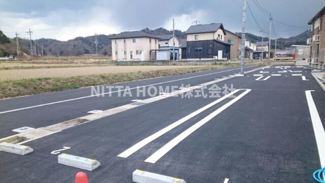  ルミエール周枳Ｂの駐車場|敷地内に２台分の空きがあります＊