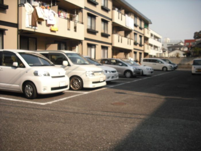 【駐車場】 | ピュアコート　(1)壱番館