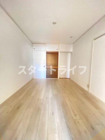 大阪市淀川区木川東４丁目の賃貸マンションの収納