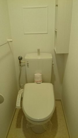 フィオーレのトイレ|ゆったりとした空間のトイレです
