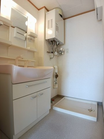 エターナルの洗面所|コンパクトで使いやすい洗面所