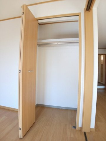 エターナルの収納|こまごまとしたものを収納できそうですね