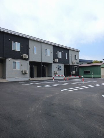 セクション　ティアーレの駐車場|駐車スペースもあります