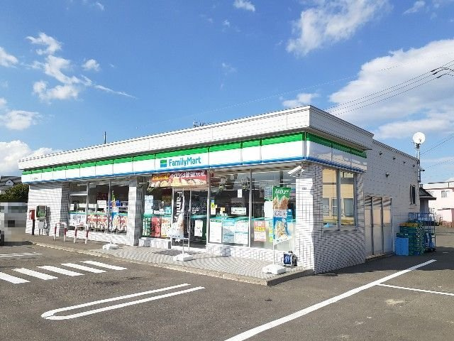 ベリエの周辺|ファミリーマート澄川店まで550m