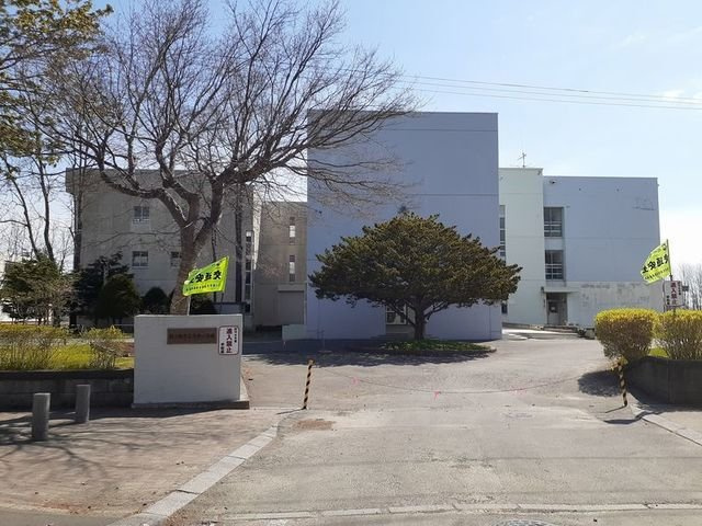 レラ　カムイの周辺|日新小学校まで800m