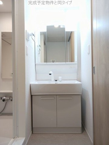 ヴィラＫ　Ⅶの洗面所|忙しい朝には欠かせない洗面所です