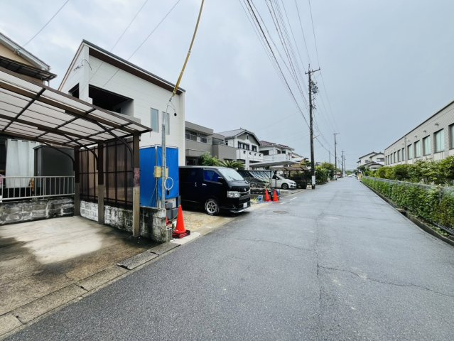 知多市にしの台4丁目7番30『仲介手数料無料』新築一戸建て・建売の前面道路含む現地写真