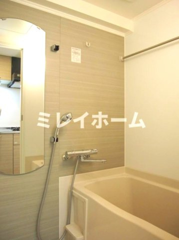 ルーブル羽田萩中の浴室