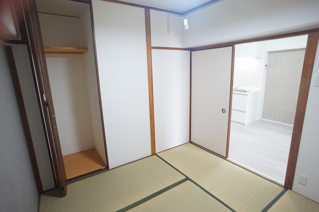 【寝室】の画像