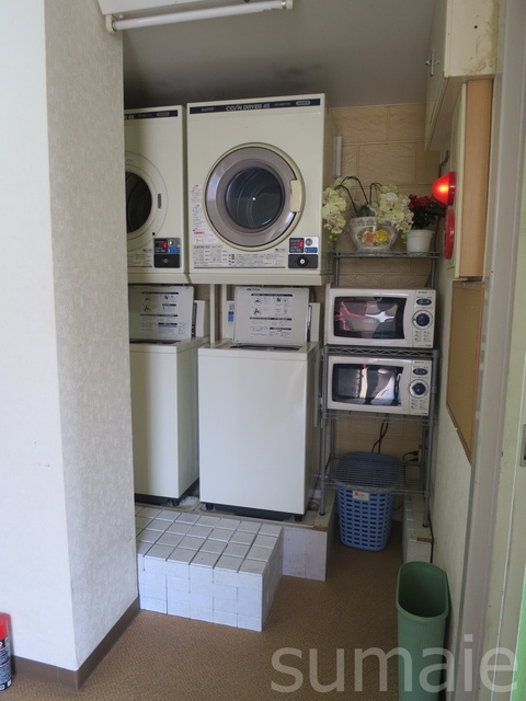 ルンルンＰＡＲＴ３のその他共用部分|☆共用の洗濯機や電子レンジです☆