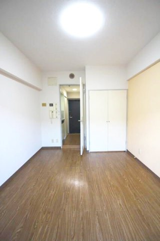 グローリア初穂東糀谷の寝室