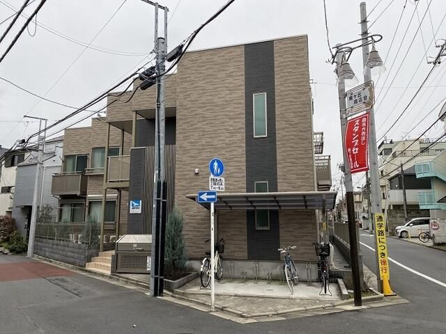 ラピスの外観
