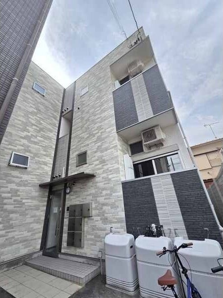 プリマベーラKの外観