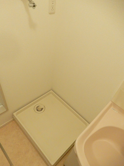 Ｃｒｅｓｅｎｔ Ｃｏｕｒｔの内装|室内洗濯機置き場