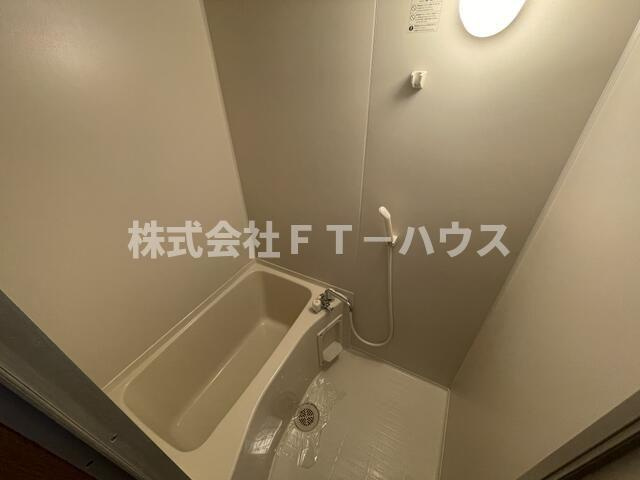 ウィステリアガーデンの浴室