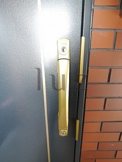 横浜市中区野毛町４丁目の賃貸マンションの玄関